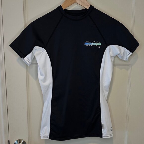 NWOT - O'Neill Short Sleeve Rashguard, UPF 50+, Black and White - Size Large - Picture 1 of 7